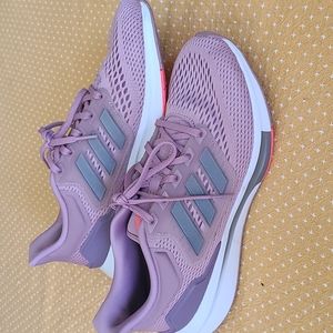 Adidas Bounce Running shoe 9